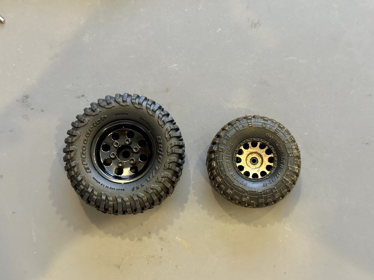 ミニッツ4x4にRC4WDの1インチ大径タイヤとホイールを装着 | WdwCブログ